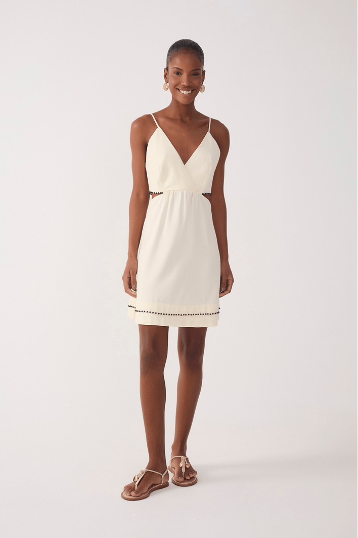 Vestido Curto Linho Bordado Miçanga