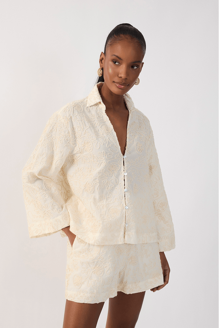 Camisa Mangao Bordado Cadarço