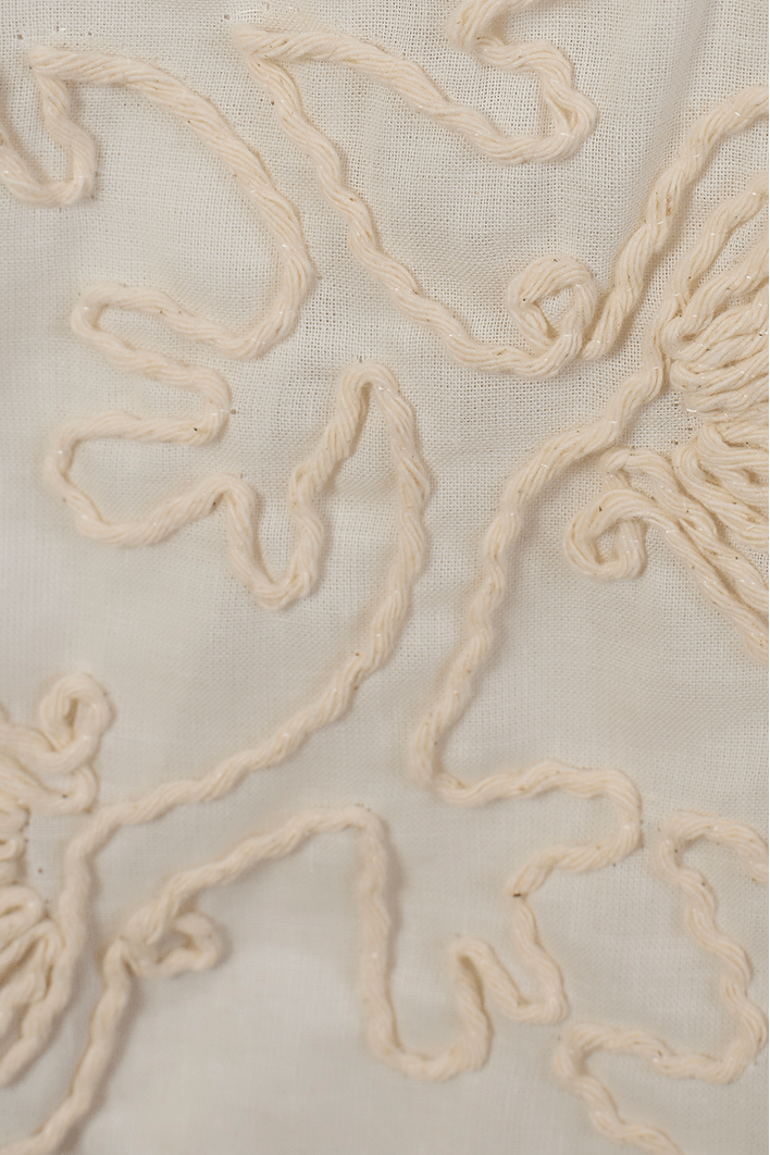 Short Franzido Bordado Cadarço