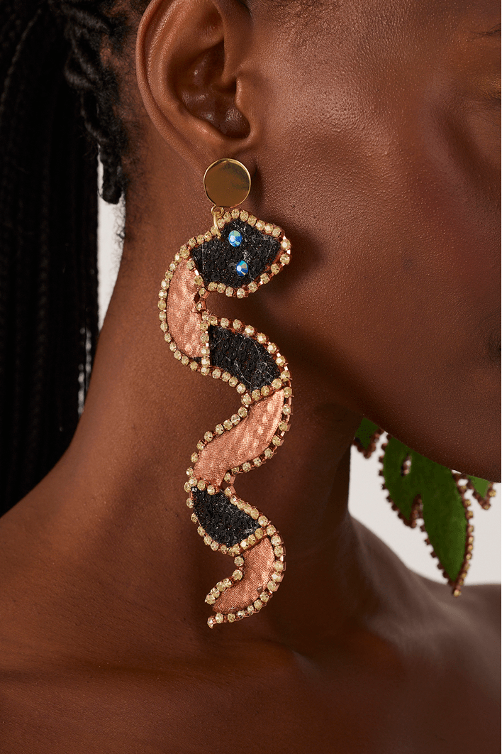 Brinco Cobra E Folha