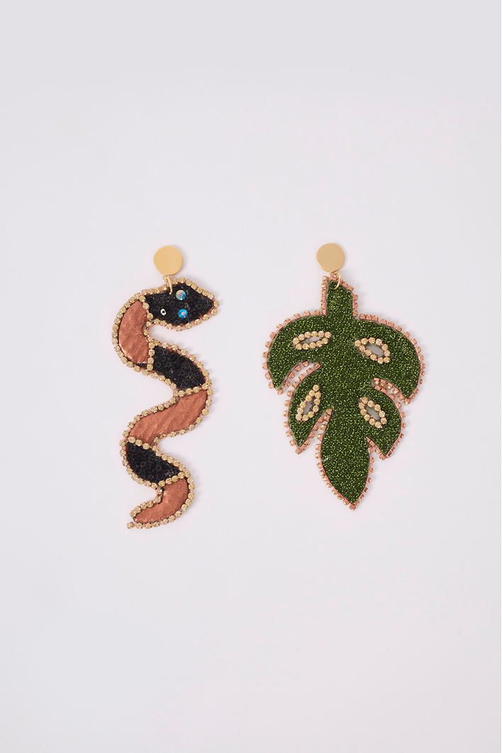 Brinco Cobra E Folha