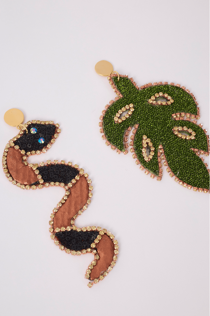 Brinco Cobra E Folha