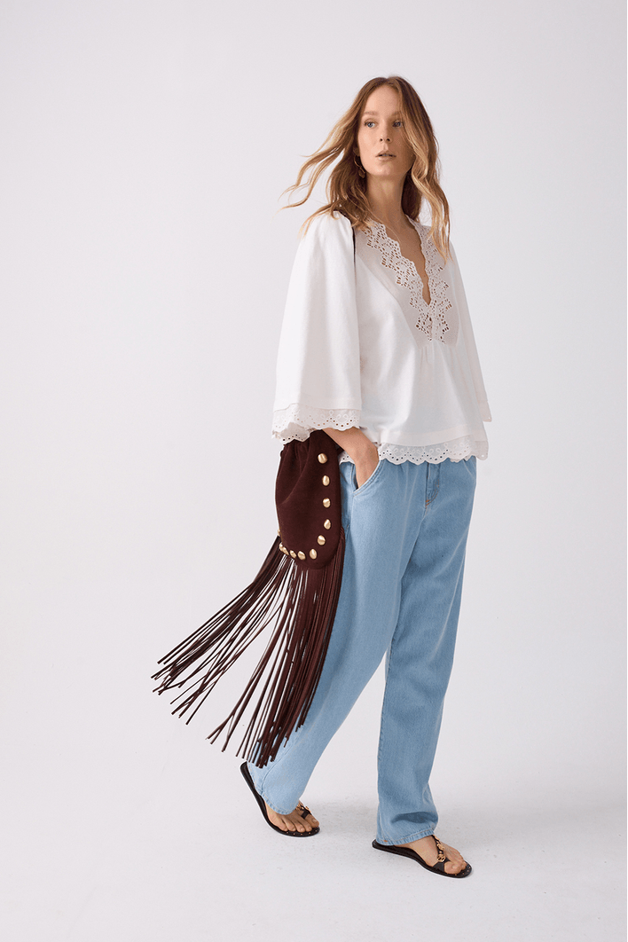 Calça Jeans Reta Detalhe Prega