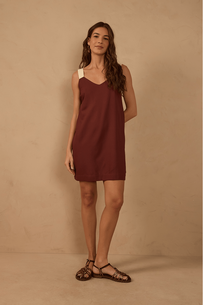 Vestido Curto Linho  Retinho