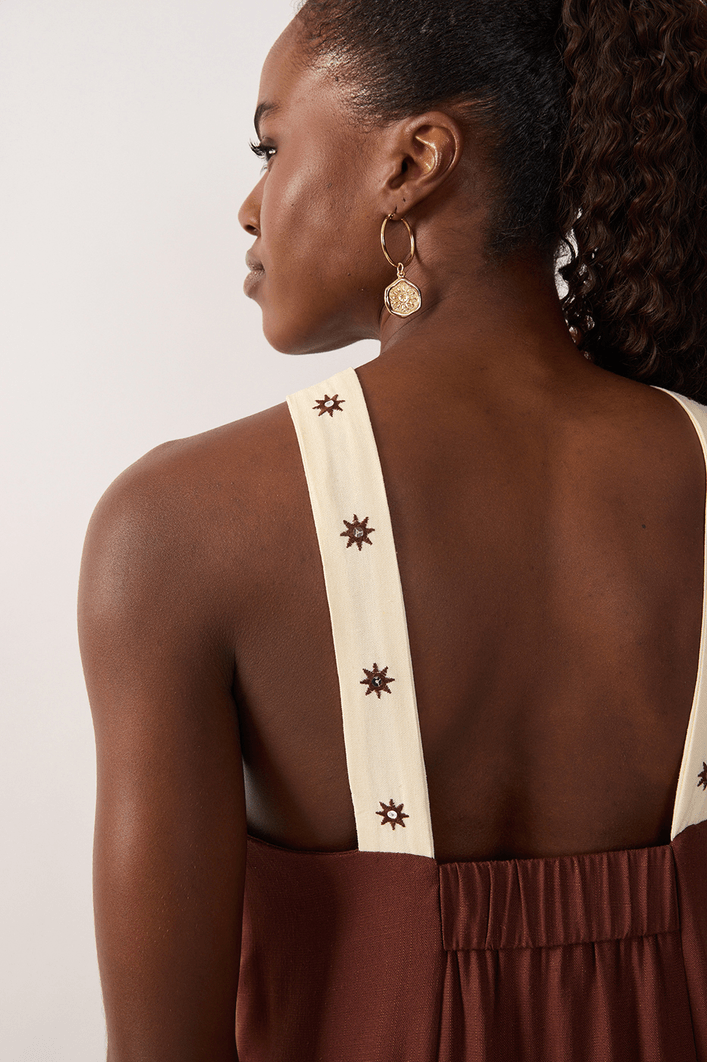 Vestido Cropped Alça Bordada