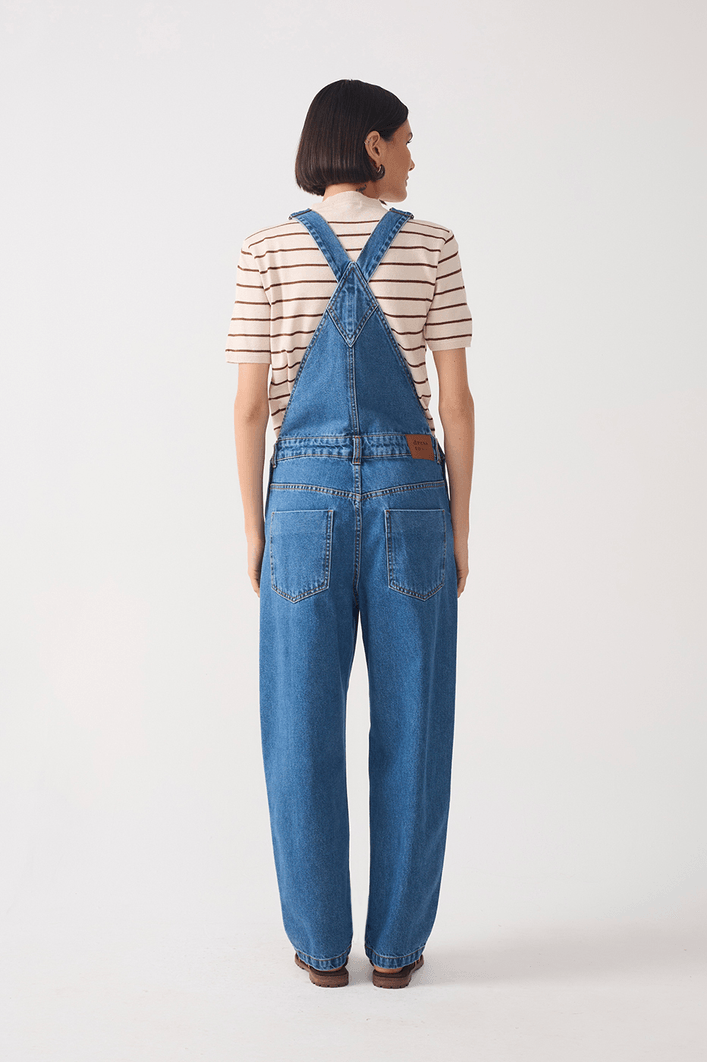 Jardineira Jeans Barrel Confort