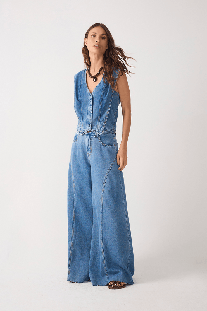 Calça Jeans Pantalona Recortes