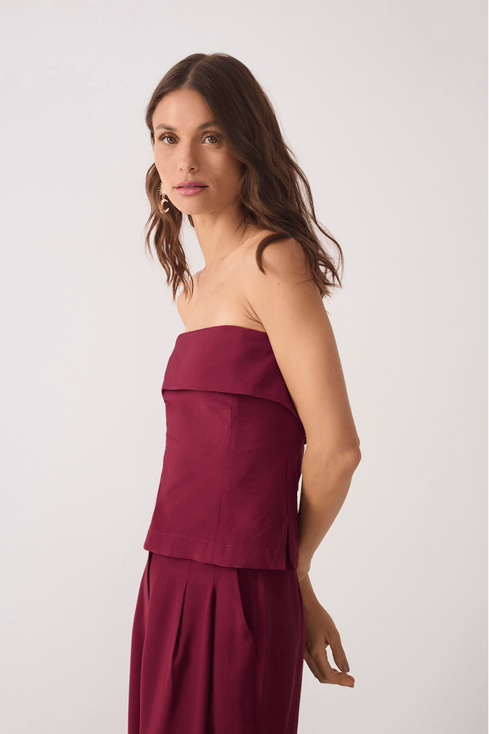 Blusa Decote Pala Sobreposta