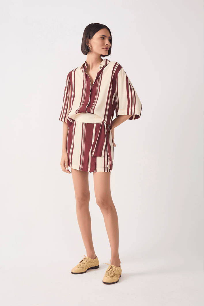 Short Saia Est Listra Solene