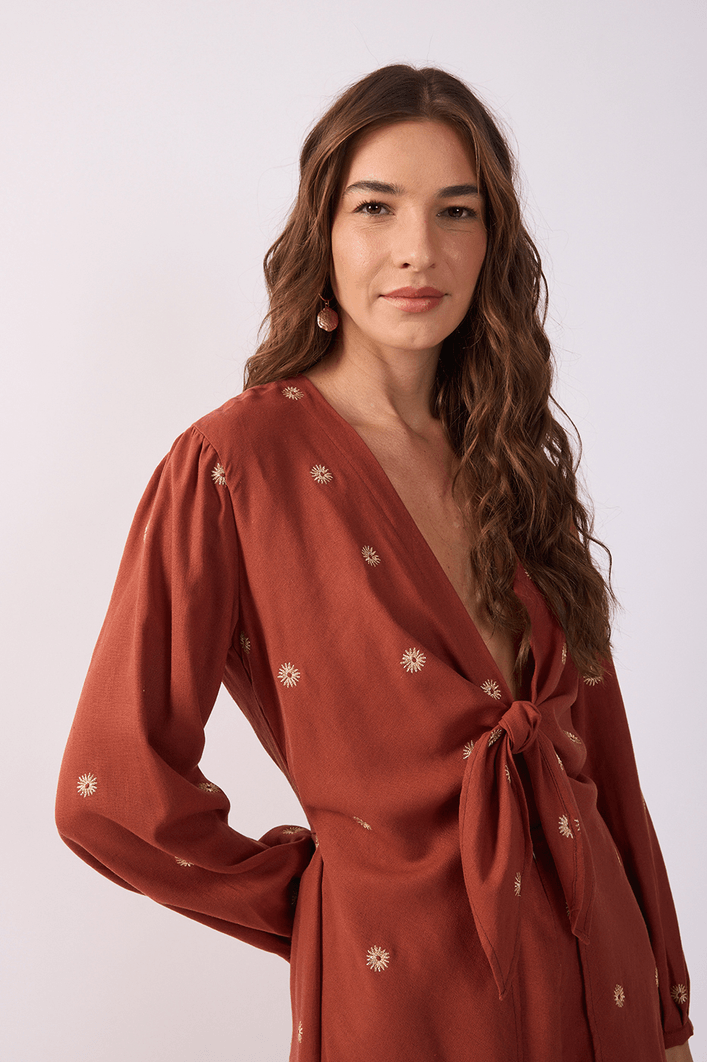 Macaquinho Linho Bordado Lurex Sol