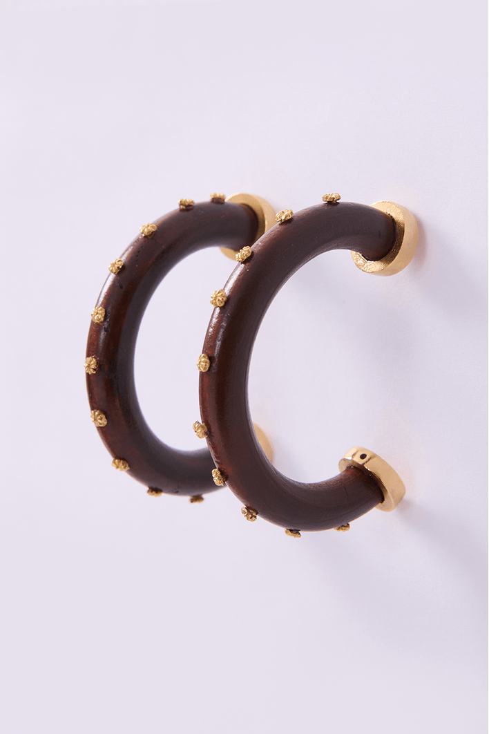 Brinco Argola Madeira Constelar