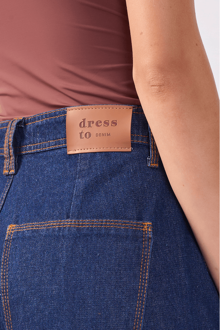 Calça Jeans Detalhe Bolso