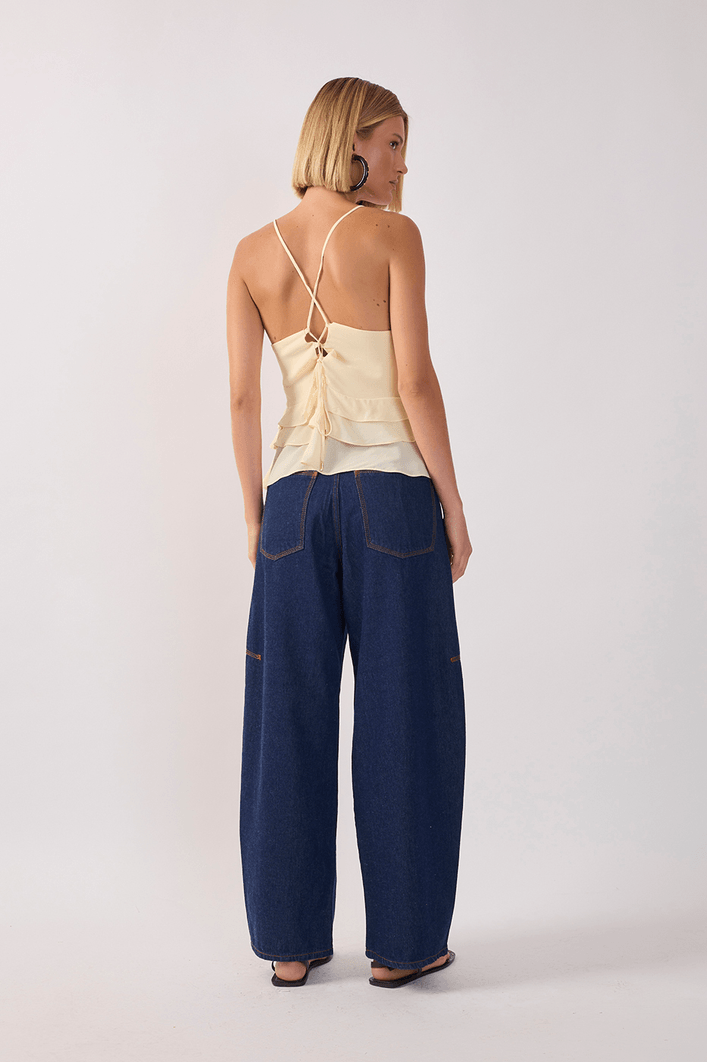 Calça Jeans Detalhe Bolso