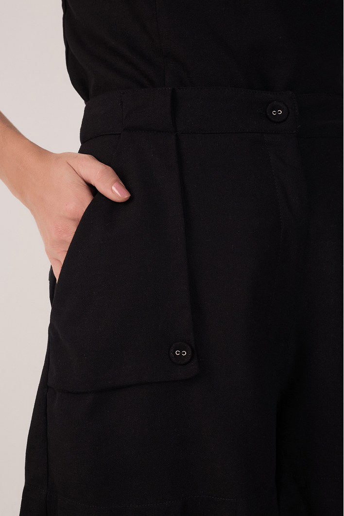 Short Linho Detalhe Bolsos