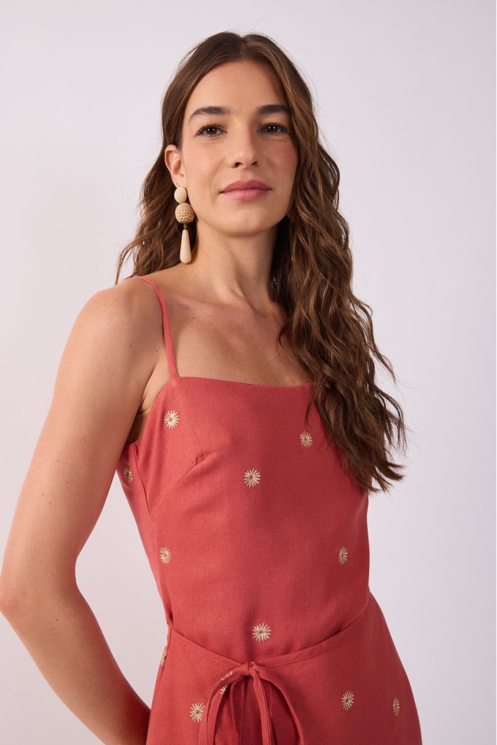Vestido Curto Linho Bordado Lurex Sol