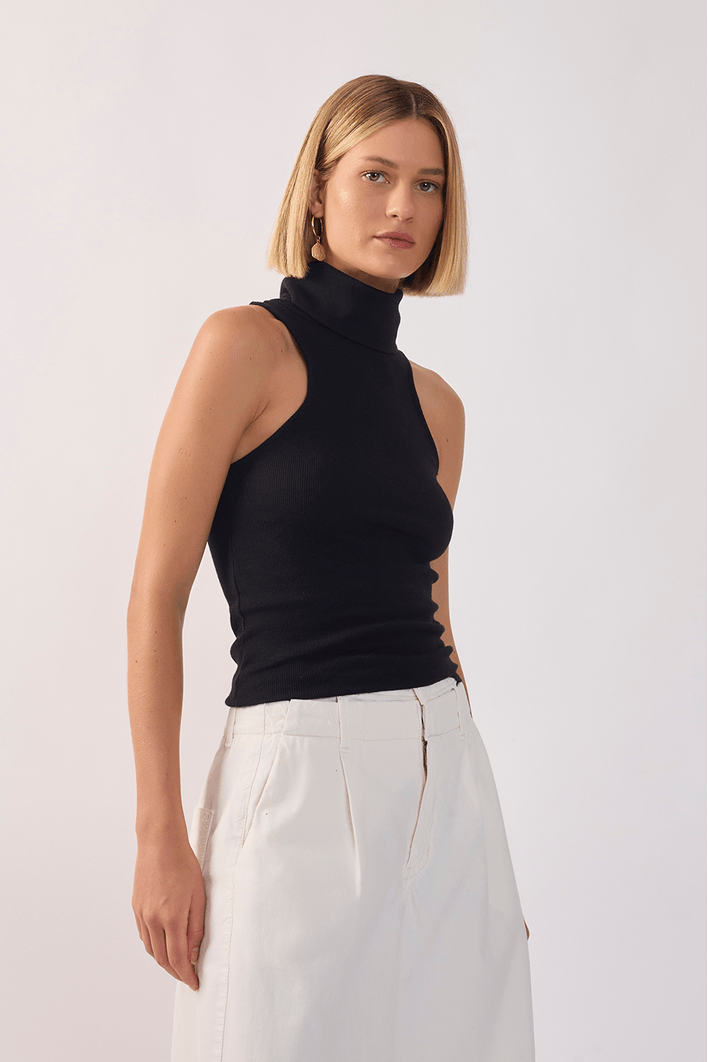 Blusa Canelada Gola Alta