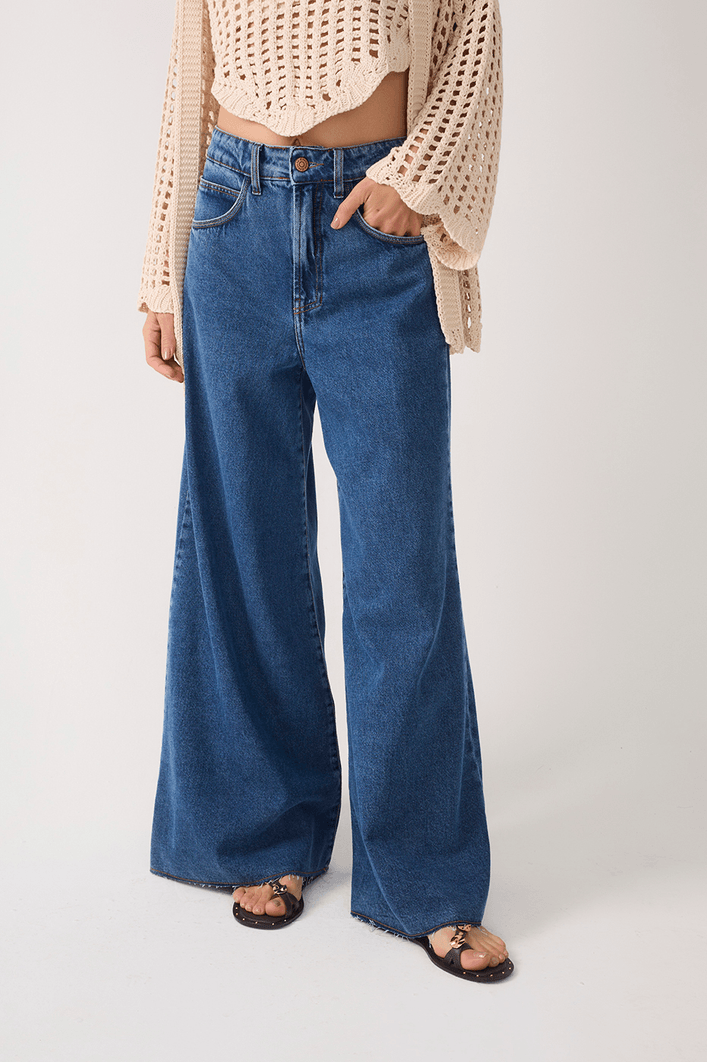 Calça Jeans Pantalona Marcada