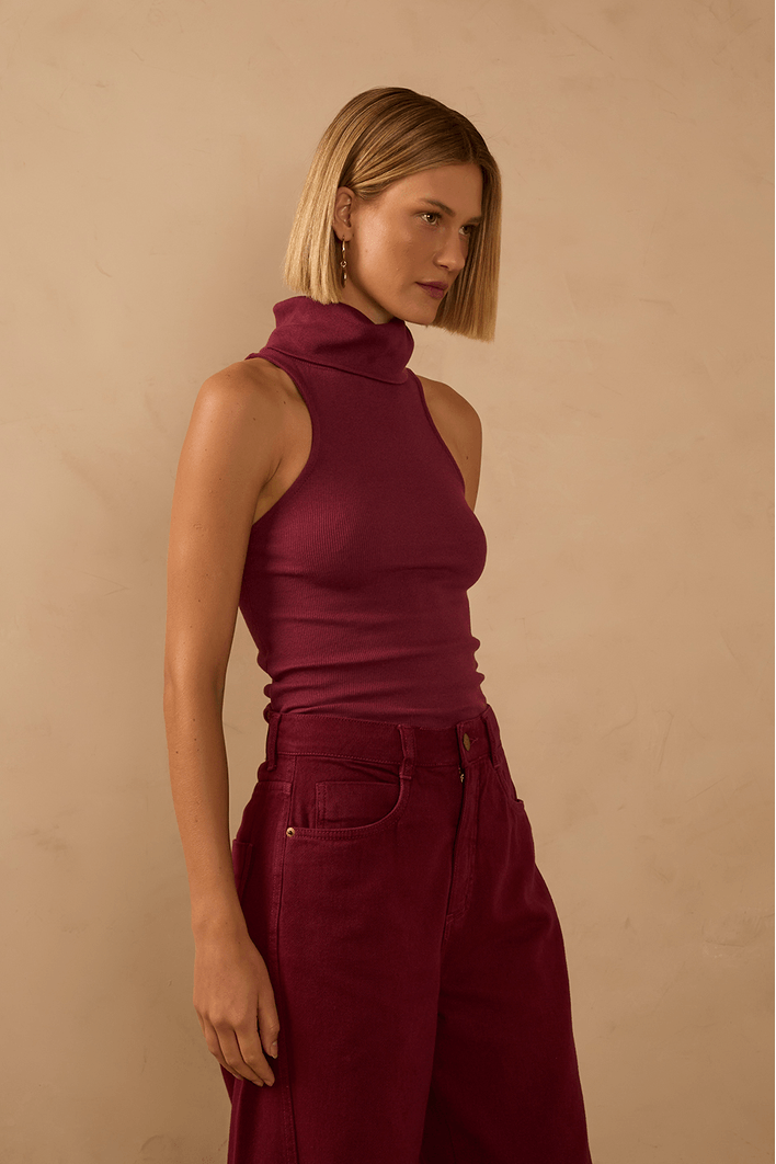 Blusa Canelada Gola Alta