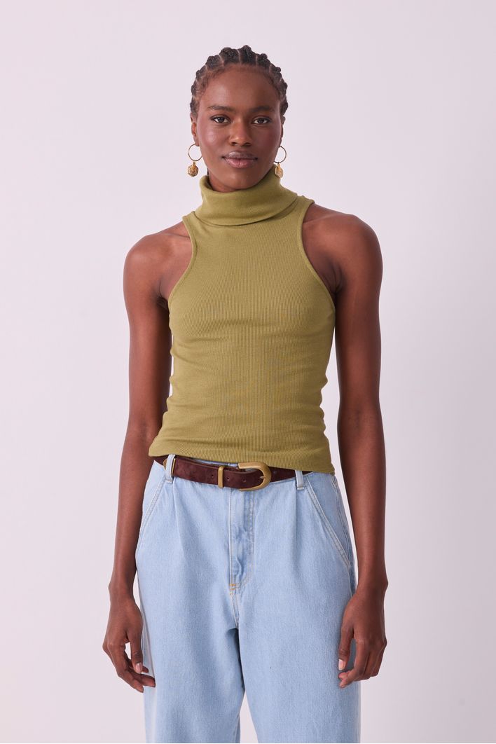 Blusa Canelada Gola Alta