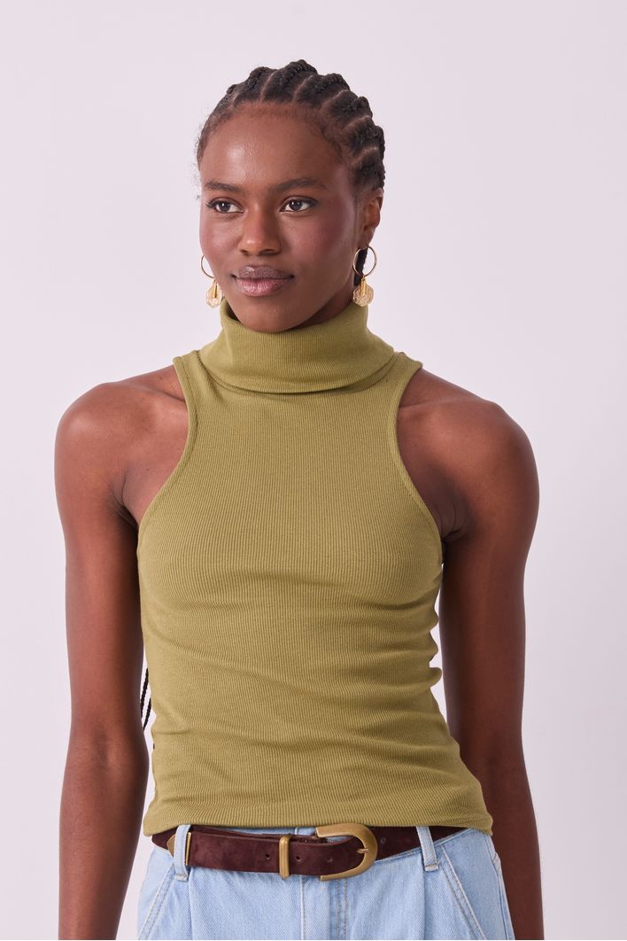 Blusa Canelada Gola Alta