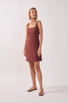 Vestido Curto Recortes