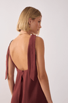 Vestido Curto Recortes