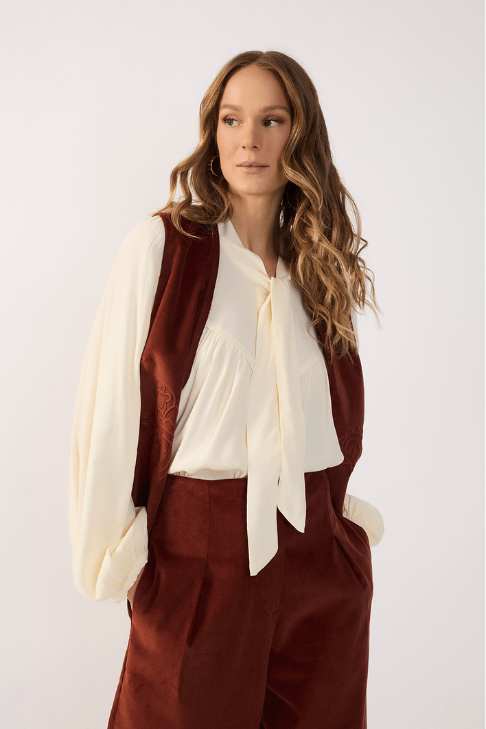 Blusa Crepe Pregas Pala Frente