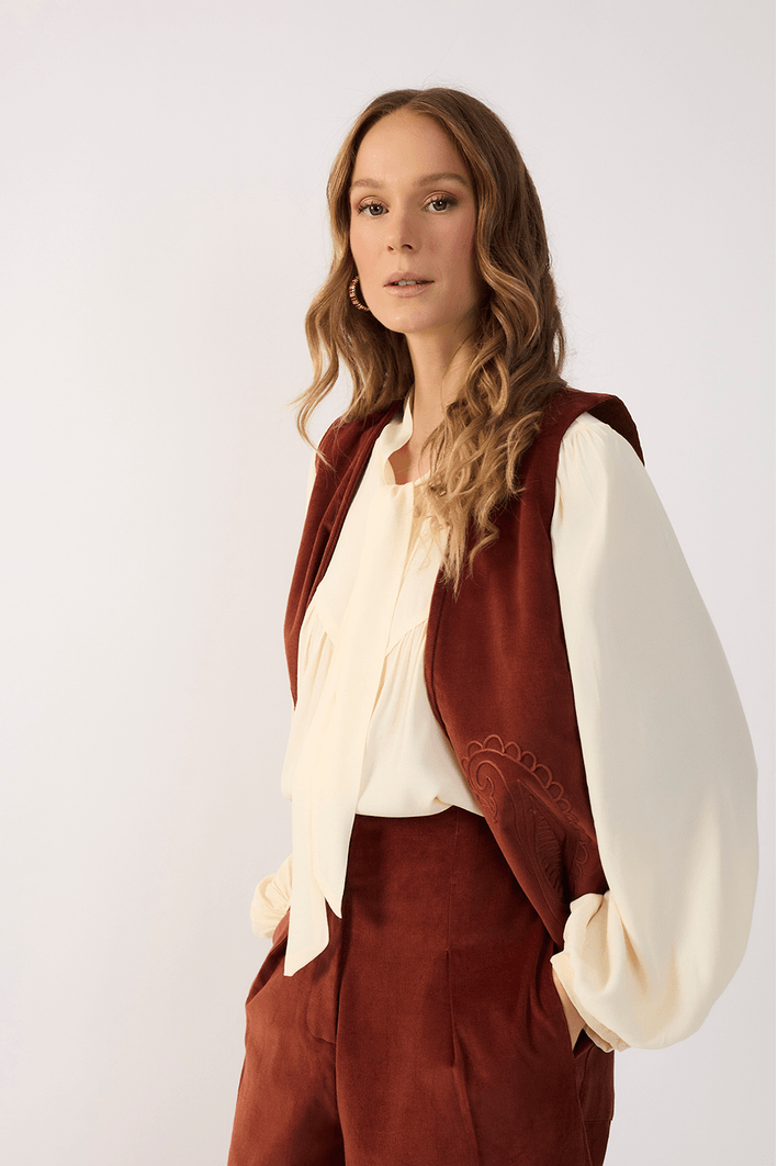 Blusa Crepe Pregas Pala Frente