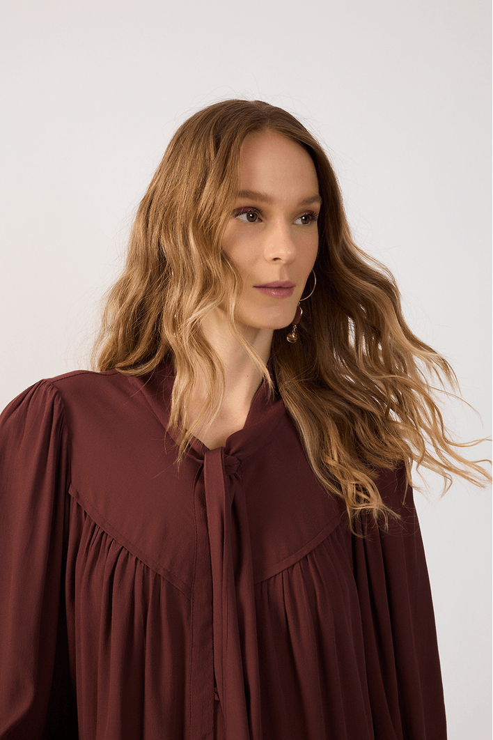 Blusa Crepe Pregas Pala Frente