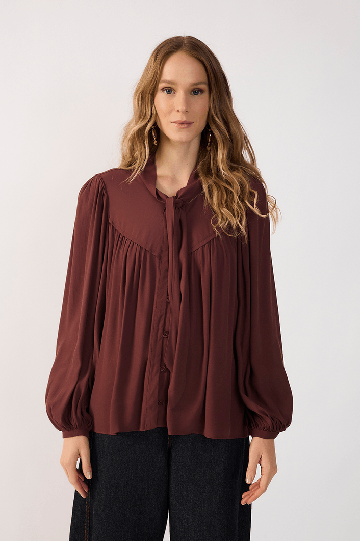 Blusa Crepe Pregas Pala Frente