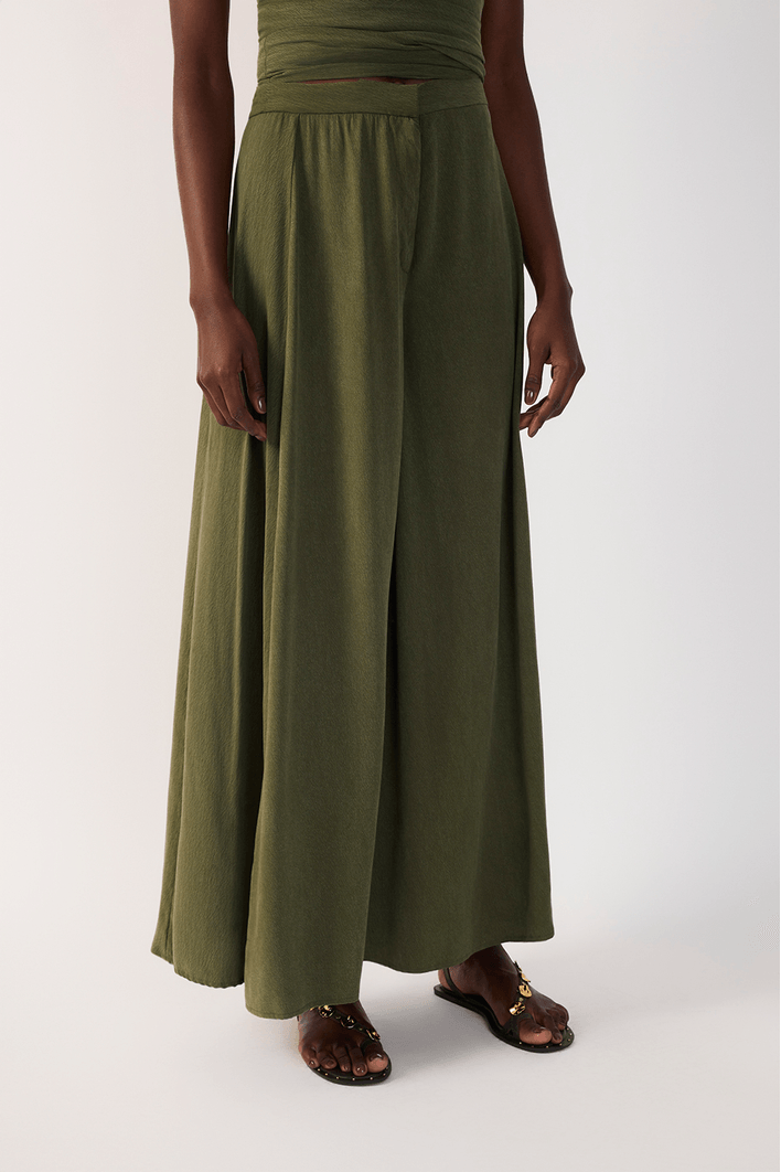 Calça Cropped Ampla