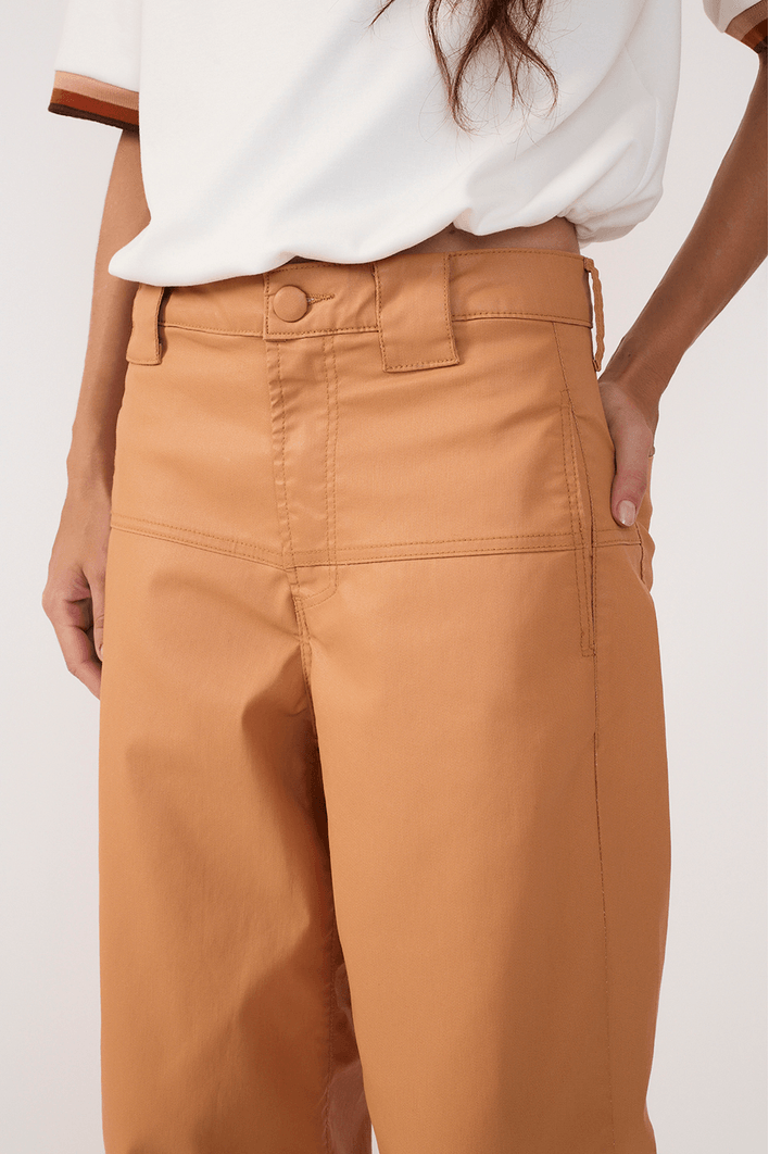 Calça Sarja Resinada