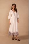 Vestido Cropped Bordado Barrado