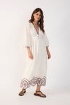 Vestido Cropped Bordado Barrado