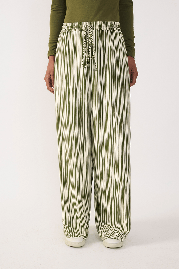 Calça Est Listra Raízes