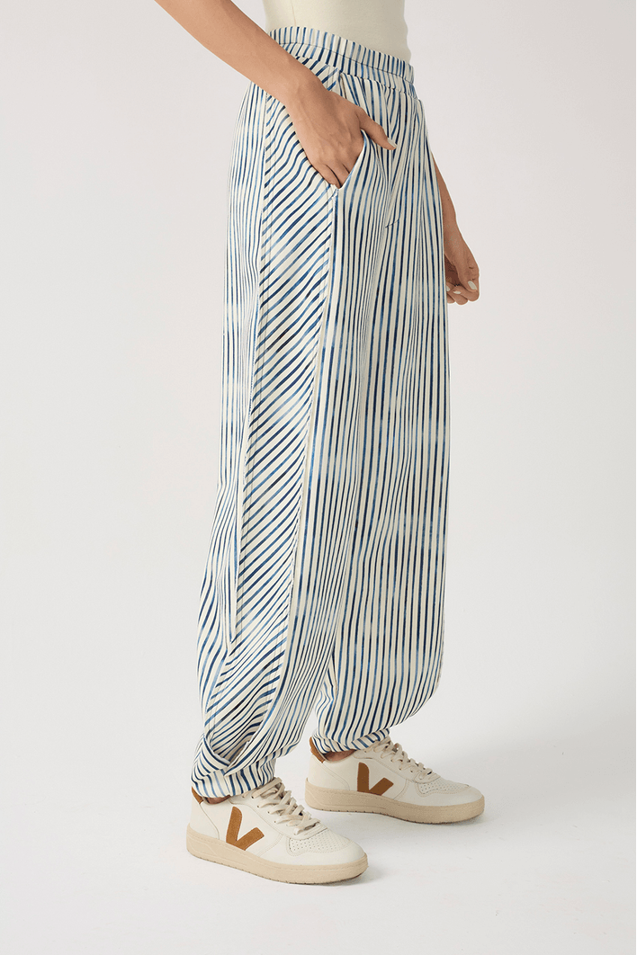 Calça Moletom Estampa Listra