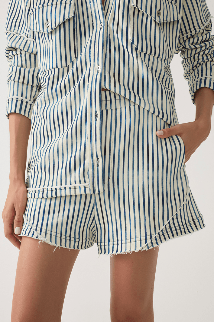 Short Moletom Estampa Listra
