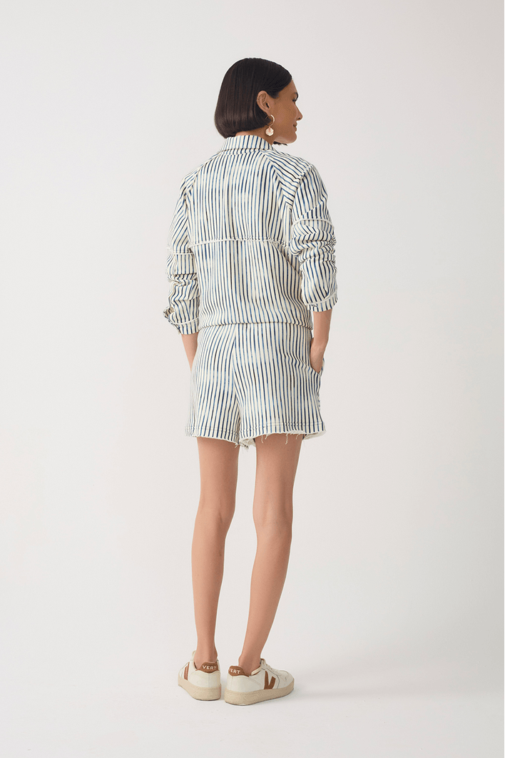 Short Moletom Estampa Listra