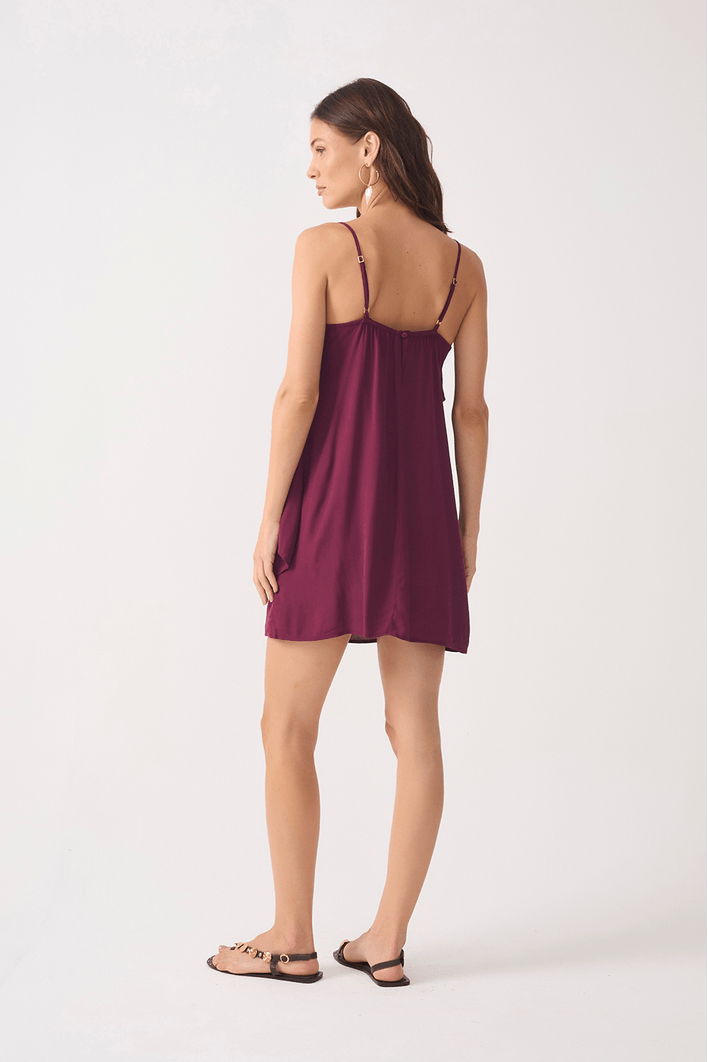 Vestido Curto Crepe Sobreposição