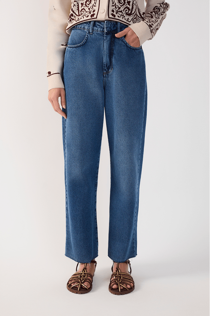 Calça Jeans Reta Marcada