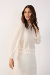 Blusa Renda Gola Alta