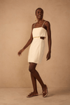 Vestido Curto Linho Recorte Lateral