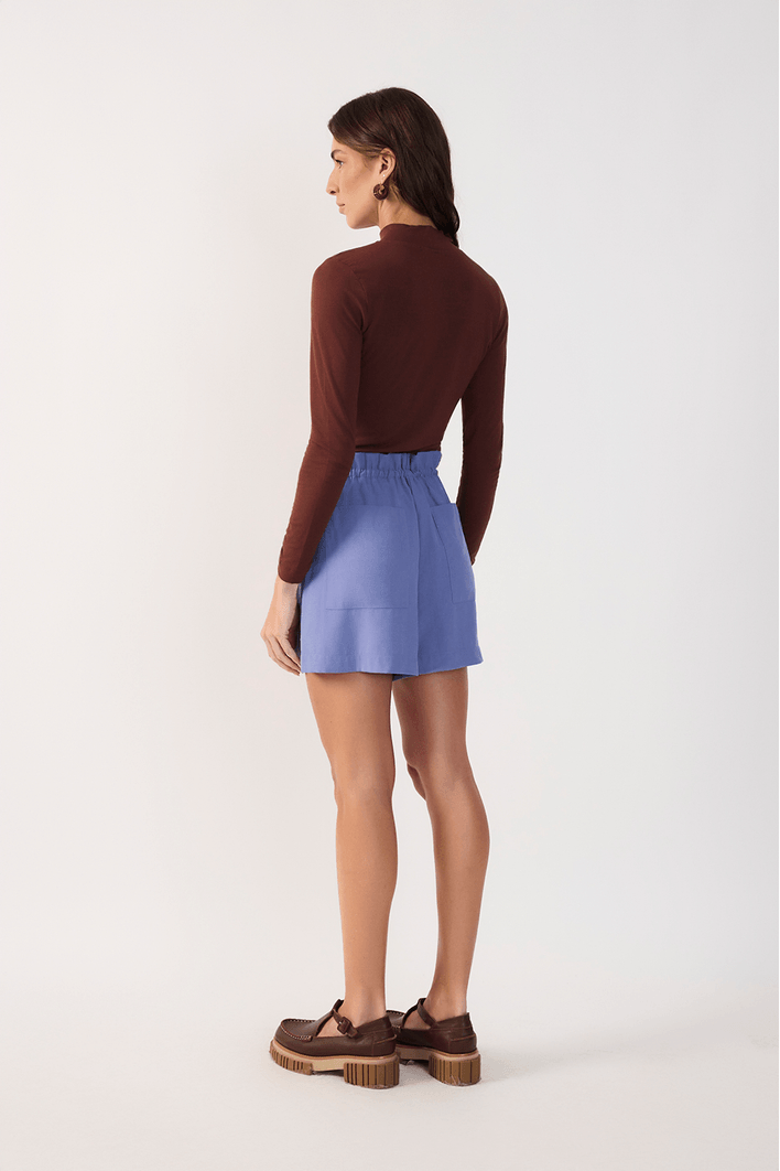 Short Com Sobreposição
