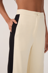 Calça Cropped Linho Bordado Floral