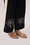 Calça Cropped Linho Bordado Floral