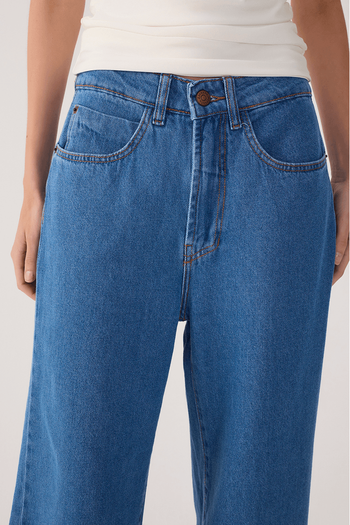 Calça Jeans Basic Média