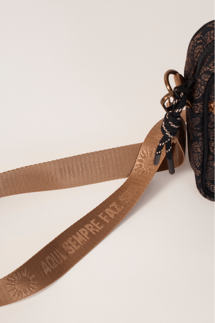 Bolsa Transversal Estampa Charme