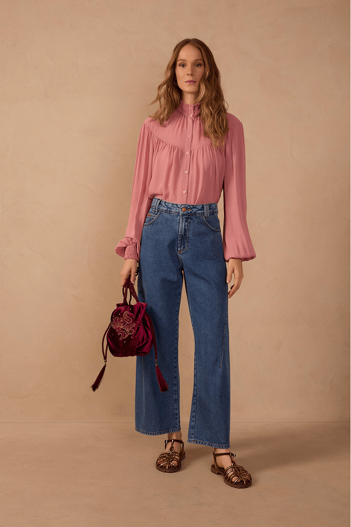 Calça Jeans Reta Costura Deslocada