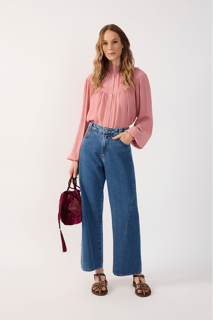 Calça Jeans Reta Costura Deslocada