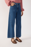 Calça Jeans Reta Costura Deslocada